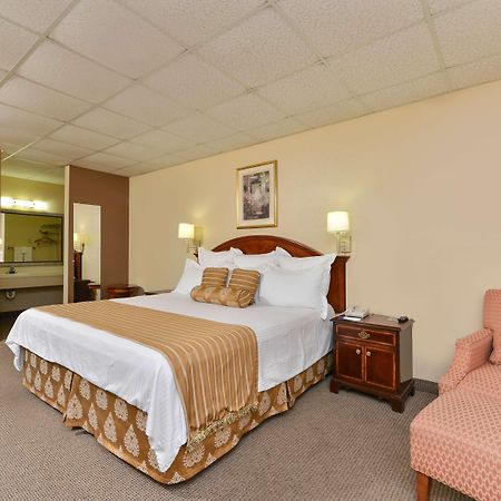 Americas Best Value Inn And Suites Victoria Exterior foto