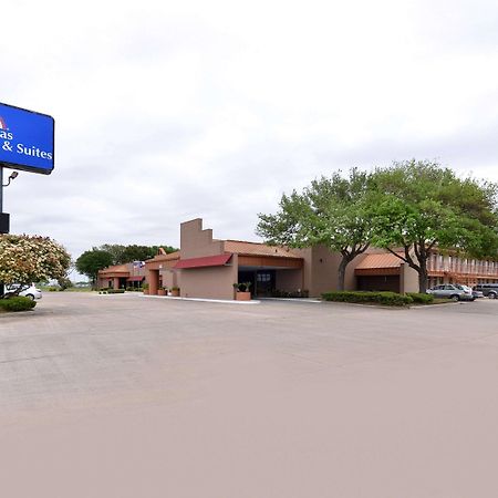 Americas Best Value Inn And Suites Victoria Exterior foto